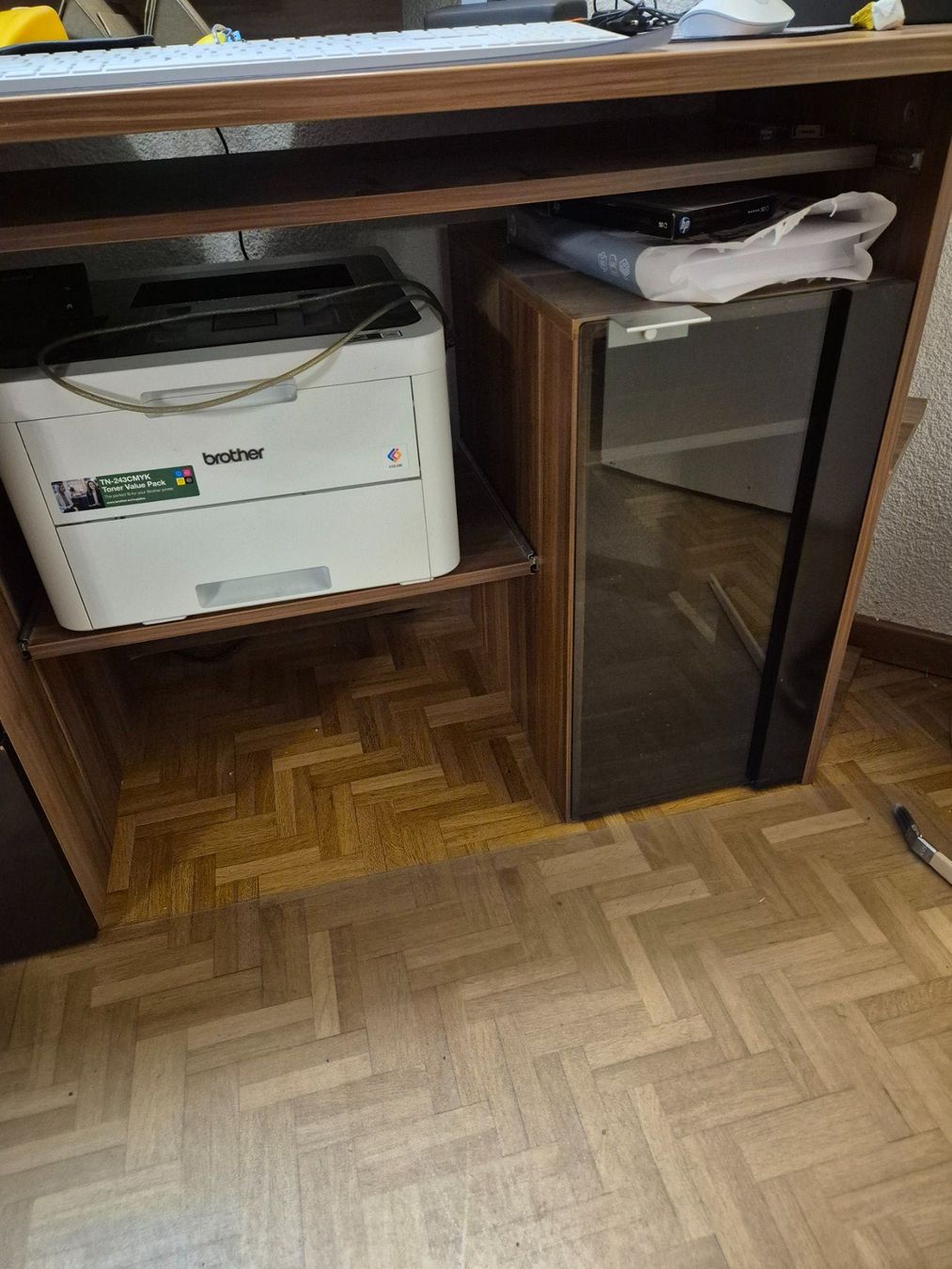 Scrivanie: Eckpult/ Computer Schreibtisch – Usato da Arlesheim venduto da Bmw3204 2