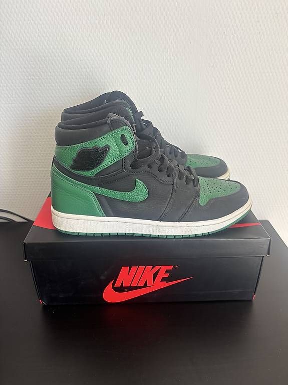 Jordan Scarpe da uomo: Jordan 1 Pine Green 2.0 – Usato da Bottmingen venduto da phi_5pfs 1