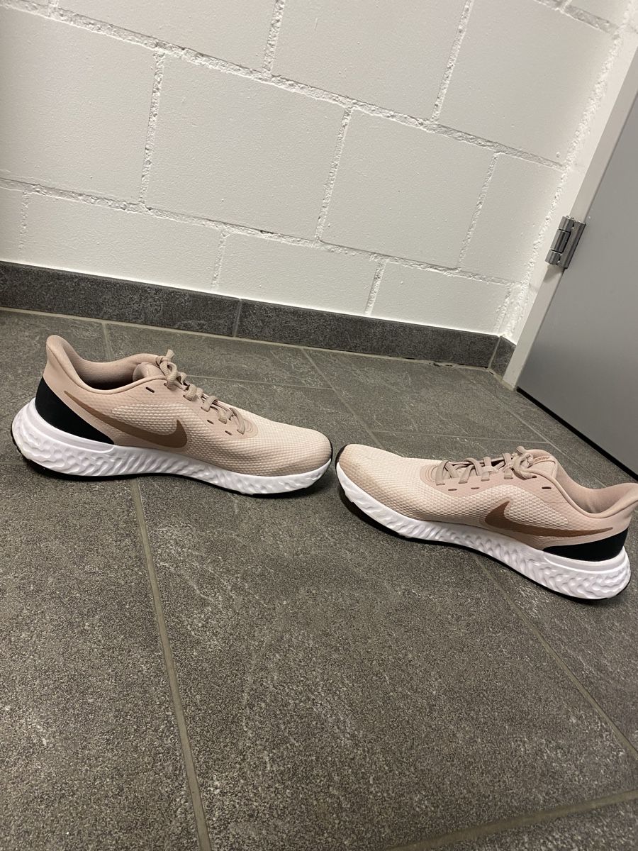 Nike Damenschuhe: Nike Damen Sneaker 42 – Gebraucht aus Wohlen AG von bey_jcy5 1