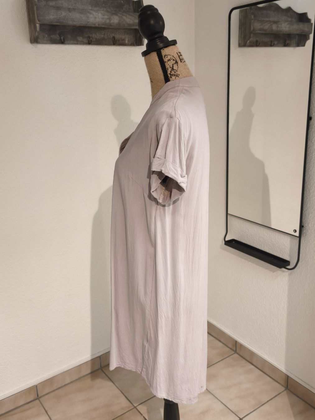 Kleider: Beiges Sommer Kleid in Gr.S – Neu (gemäss Beschreibung) aus Emmetten von SecondhandSiska 1