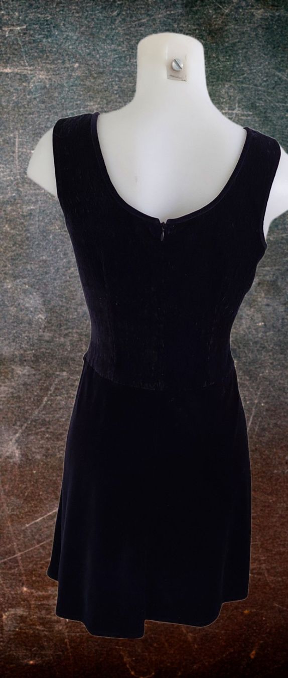 Robes: Schickes Samtkleid, Grösse 38. – Neuf (Voir description) à Aarburg par Hystoria 1