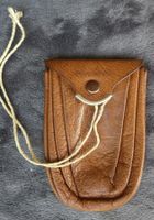 Lederbeutel braun mit Zugband und Druckknopf guter Zustand