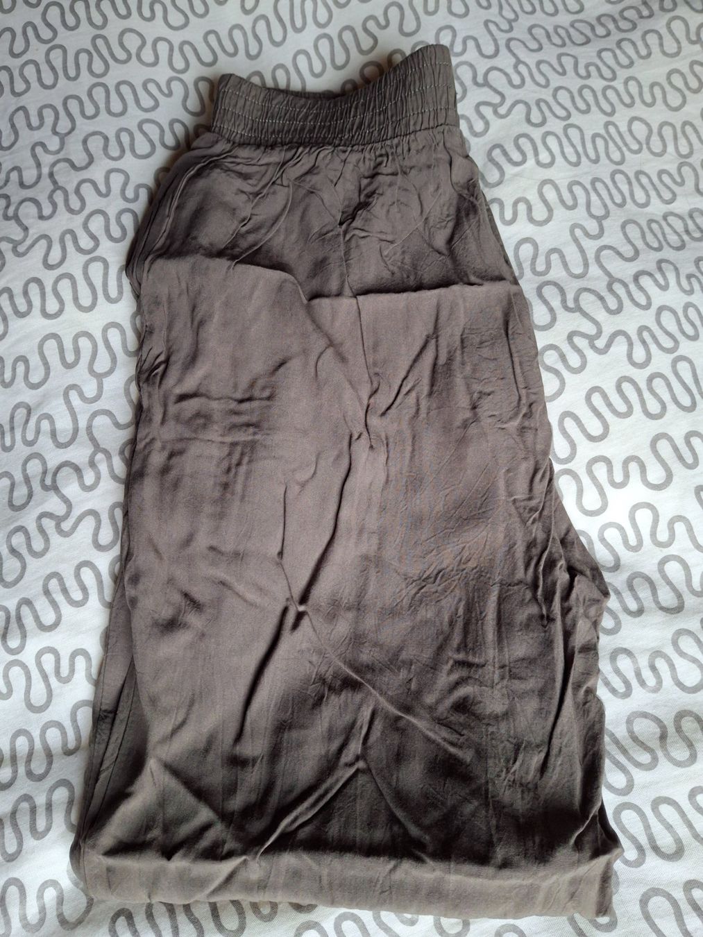 Hosen: Pantalon léger vert olive taille XS/S marque Chicorée – Gebraucht aus Villiers von san_jn5w 6