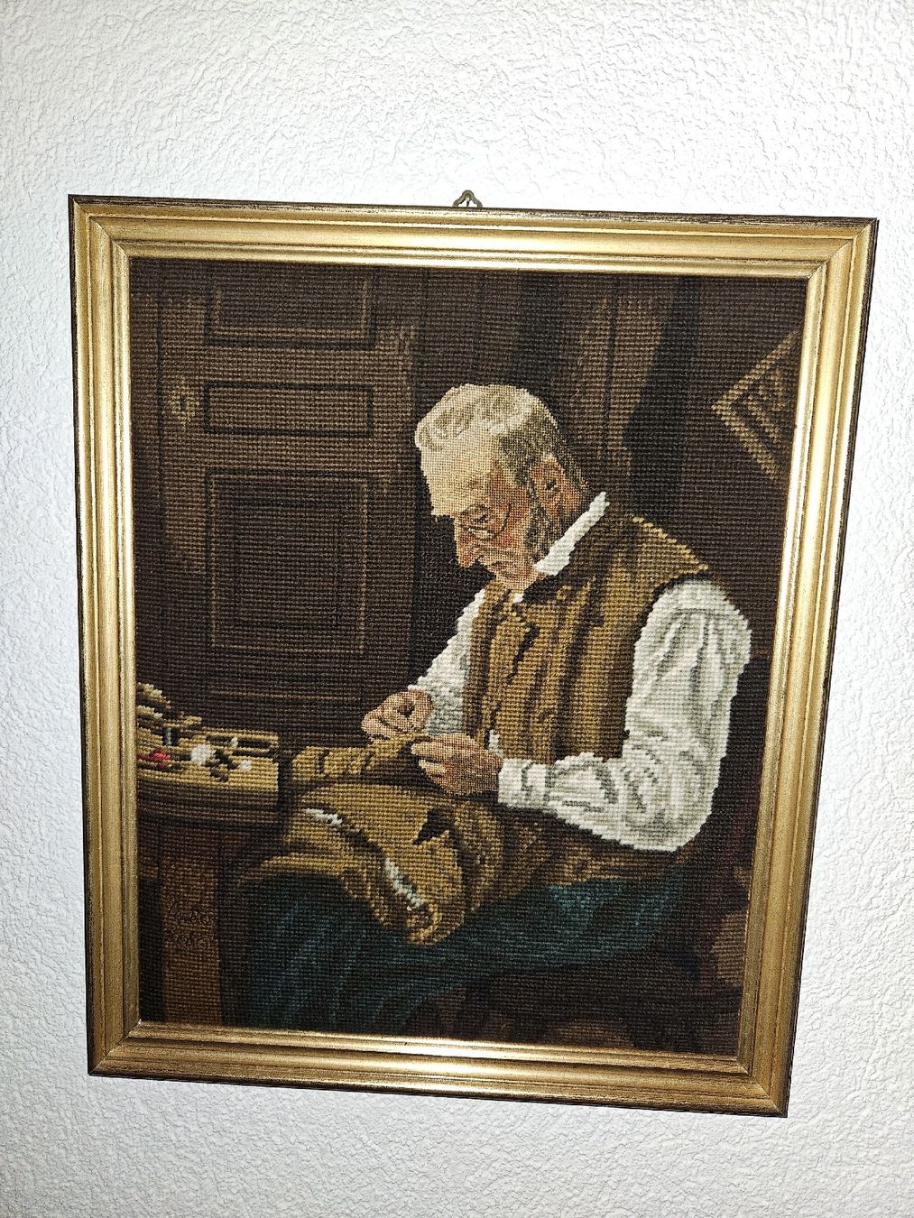 Poster & Bilder: Albert Anker Schuhmacher Stickbild mit Goldrahmen – Gebraucht aus Rickenbach b. Wil von cornetta