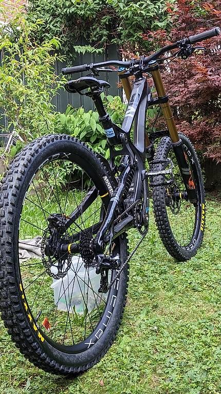 Biciclette: VTT downhill Intense M16 – Usato da Vessy venduto da granuleux 2