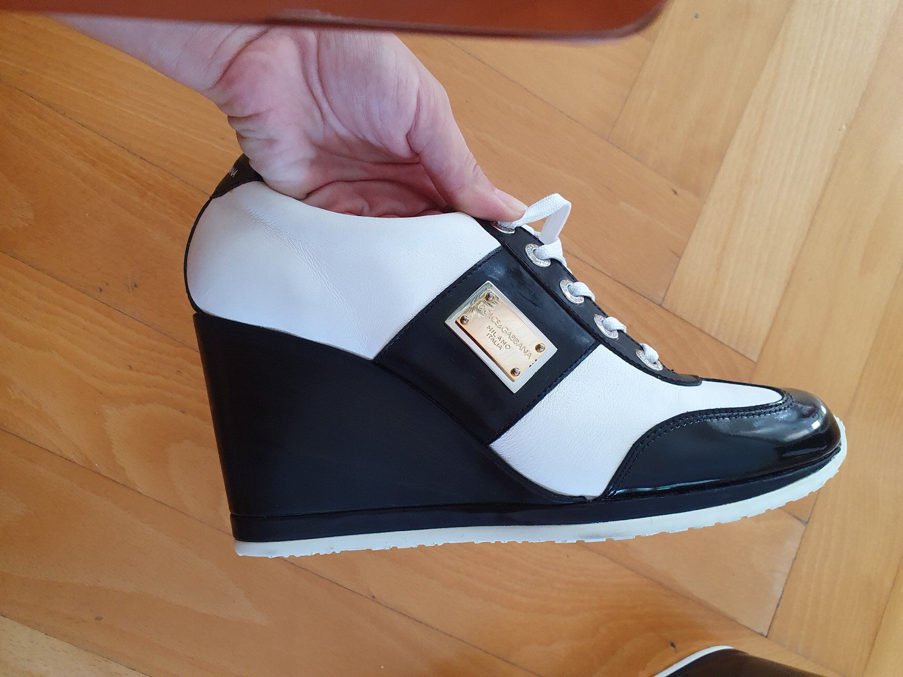 Dolce & Gabbana Scarpe da donna: Baskets en cuir DOLCE & GABBANA, 40 IT – Nuovo (secondo la descrizione) da Grand-Lancy venduto da kri_qk5y 8
