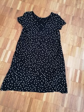 Sommerliches Kleid mit Punkten, Grösse M neuwertig