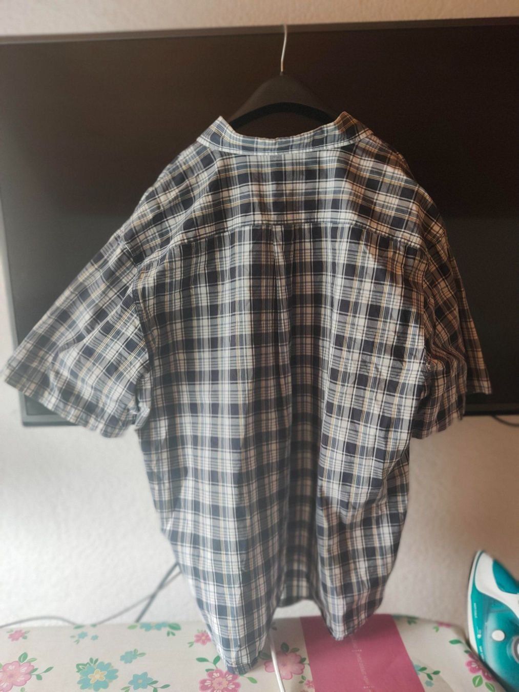 Carhartt Hemden: Carhartt Hemd Kurzarm XXL – Neu (gemäss Beschreibung) aus Zäziwil von Lesny3 1