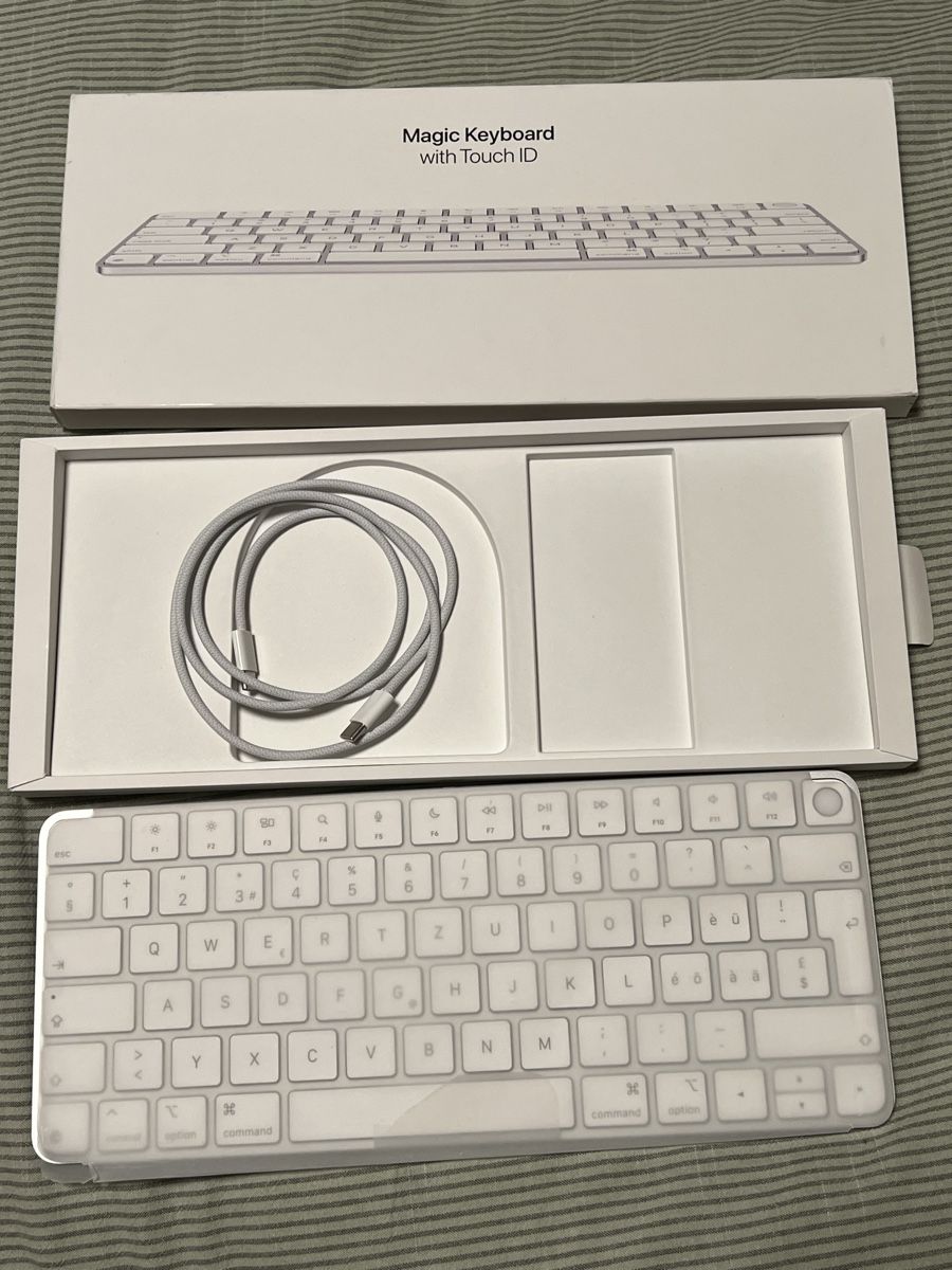 Apple Claviers: Apple Magic Keyboard with Touch ID, USB-C, new – Neuf (Voir description) à Genève par mon_x6bb 1