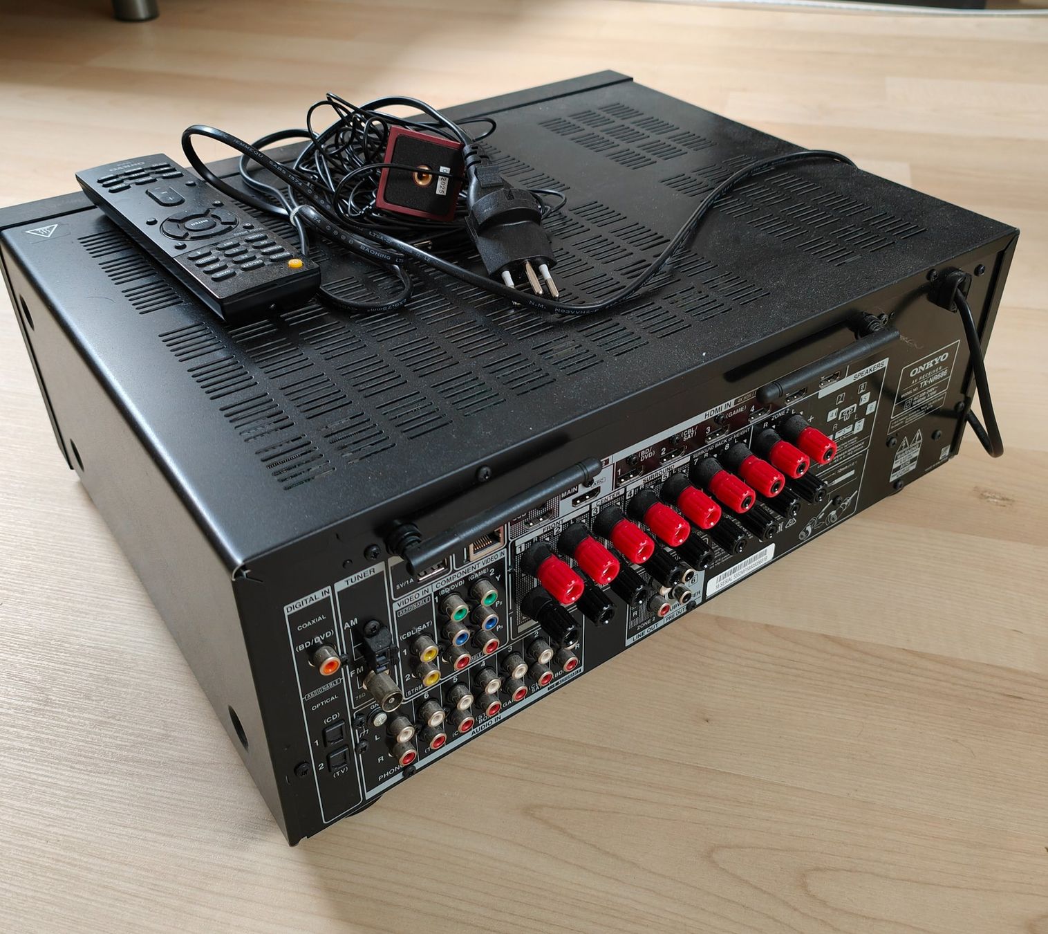 Onkyo Heimkino: Onkyo TX-NR686 Receiver  – Gebraucht aus Rubigen von Iseli18 3
