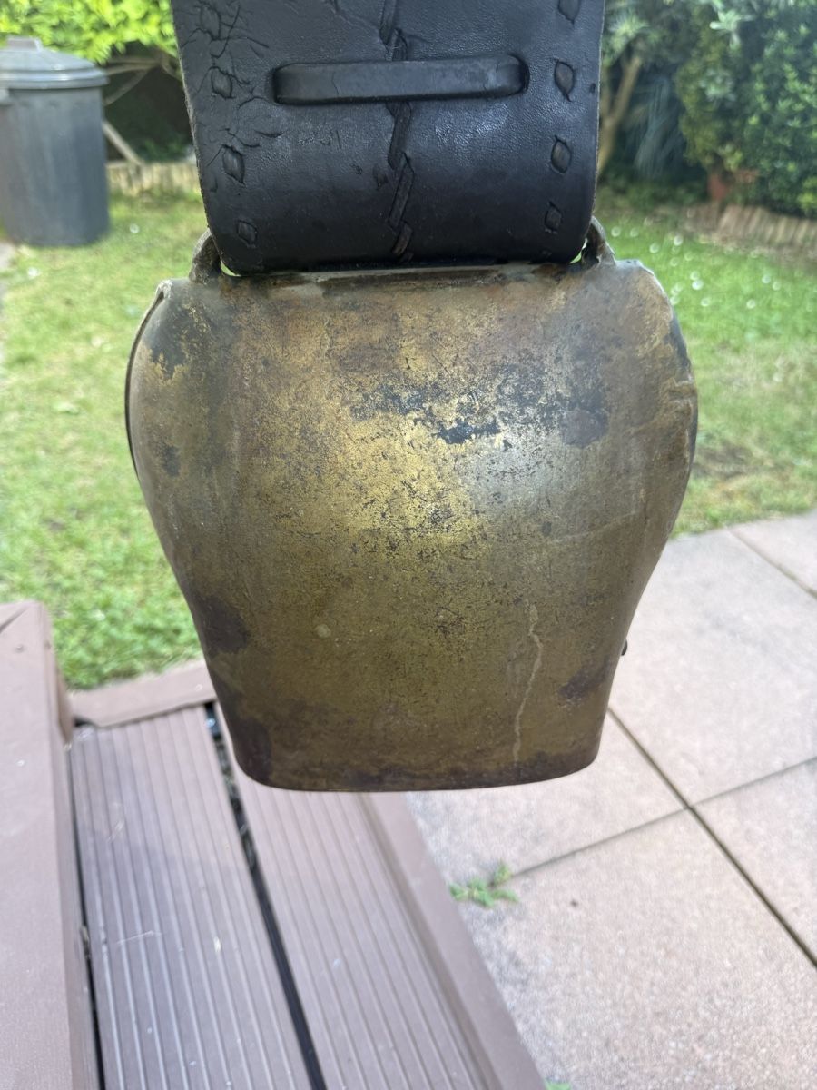 Campanacci mucche: Ancien Toupin – Usato da Chessel venduto da Voyages--2020