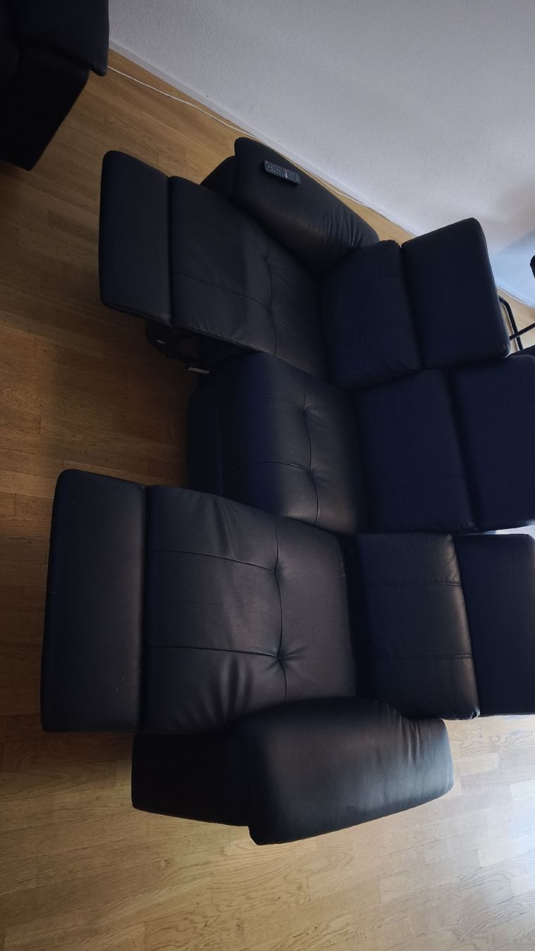Sofas: Leder Sofas mit Liegefunktion Neuwertig – Gebraucht aus Guntershausen von wow_7zn2 1