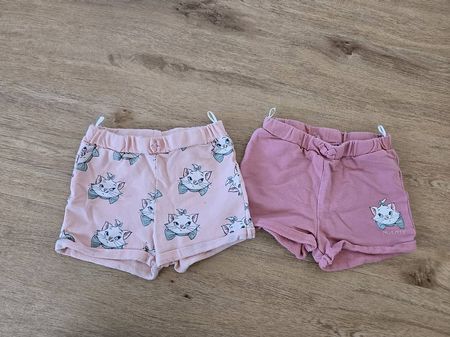 2 kurze Hose Gr. 80 C&A