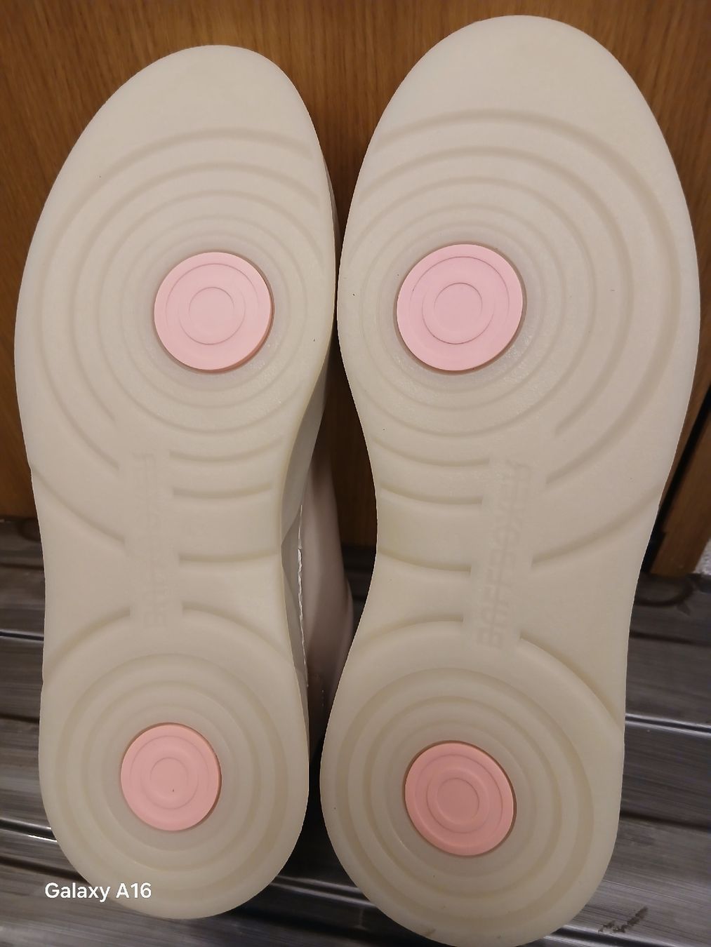 Scarpe da uomo: Snakers en cuir de la marque Bull Boxer neuves – Nuovo e nell'imballaggio originale da Genève venduto da Martinbng 7