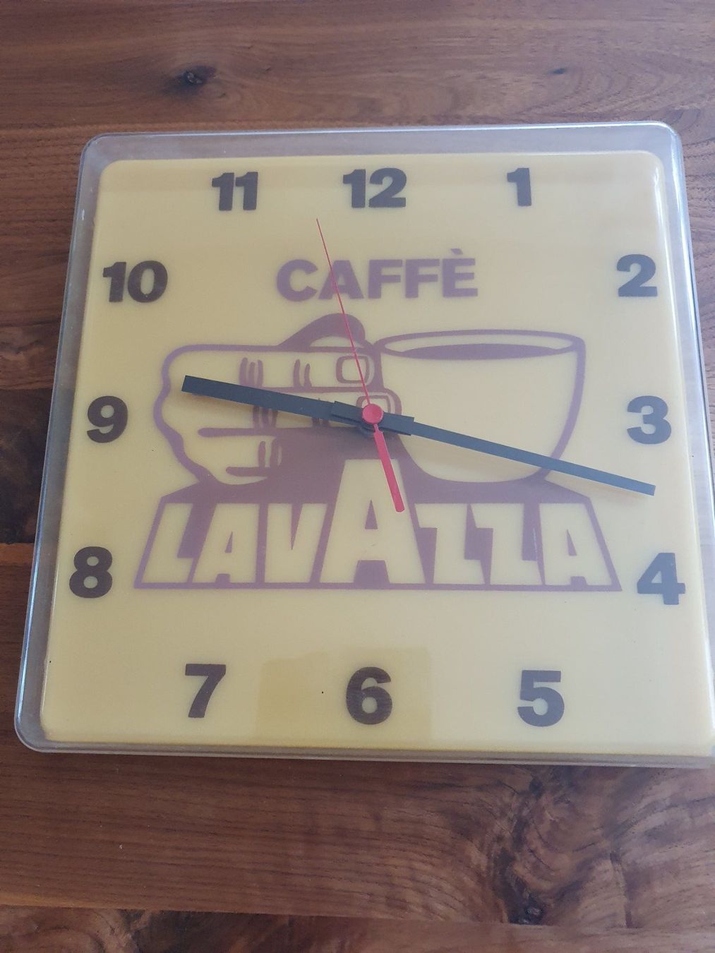 Kaffeemaschinen & Espressomaschinen: Caffe Lavazza    Uhr Vintage – Gebraucht aus Basel von M2 2