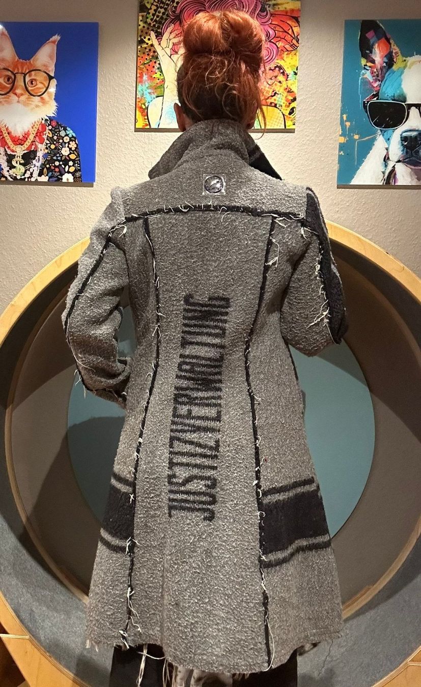 Cappotti: Upcycling Decken Mantel von km/a, Gr. S – Usato da Ossingen venduto da Ribli6 2