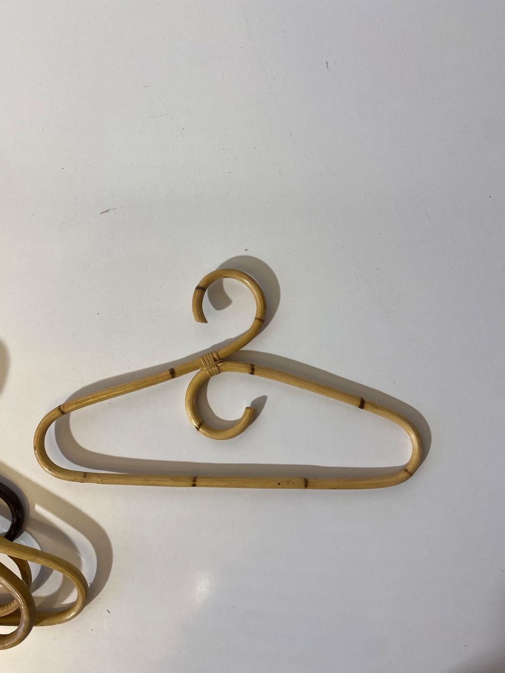 Kleiderbügel: Kleiderbügel – Gebraucht aus Otelfingen von dekor01