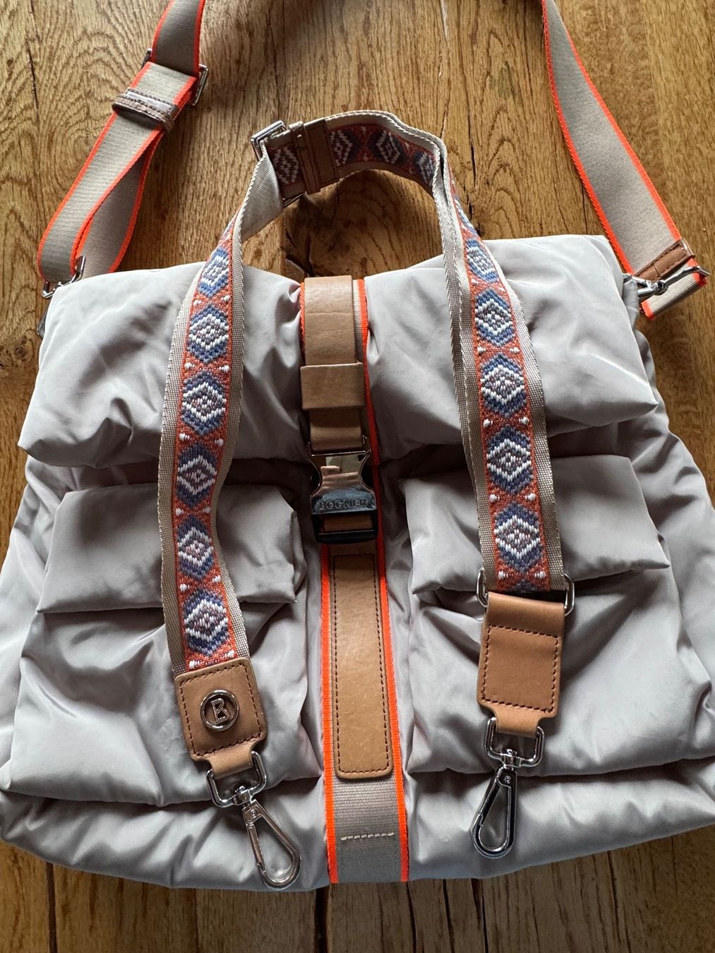 Bogner Sacs femmes: Ultraleichte Bogner Umhängetasche – D'occasion à Oberrohrdorf par maggys15 9