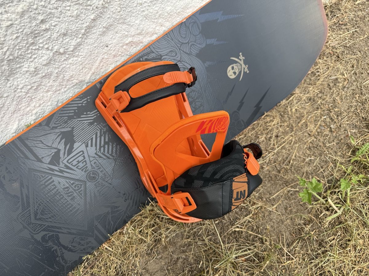 Board: Nidecker Snowboard Schwarz – Usato da Bern venduto da lin_hf2p 5