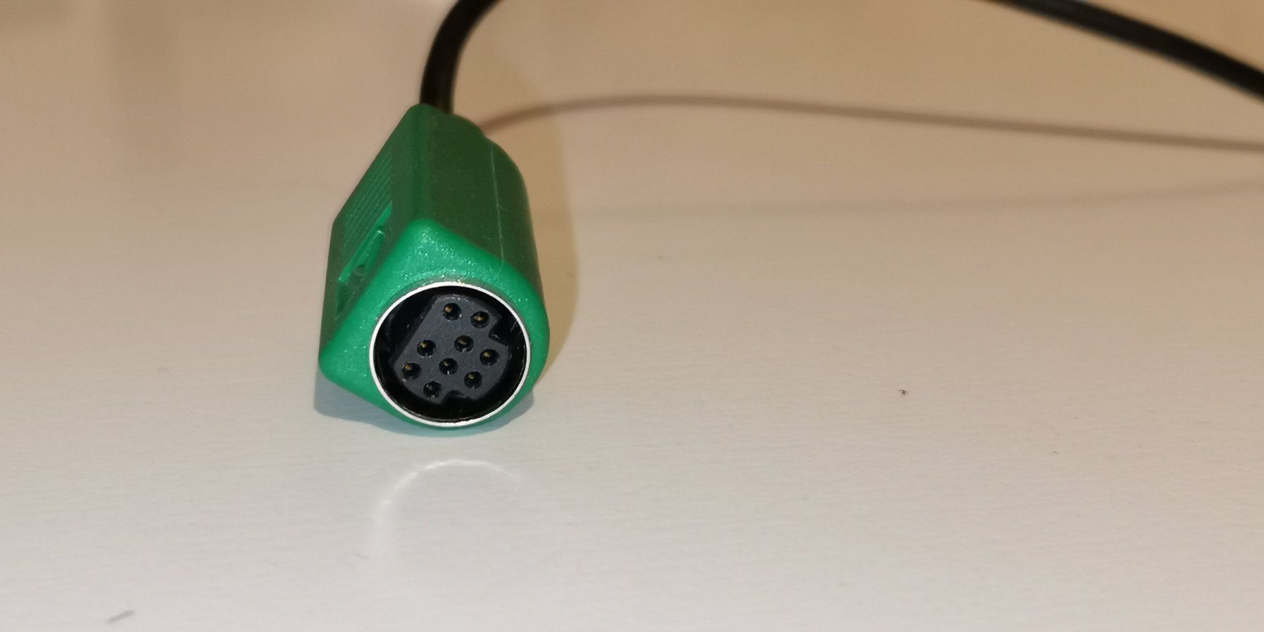 Cavi: 9-pin mini DIN Audio Input Kabel 2,5 m – Usato da Genève venduto da Somethingwicked 3