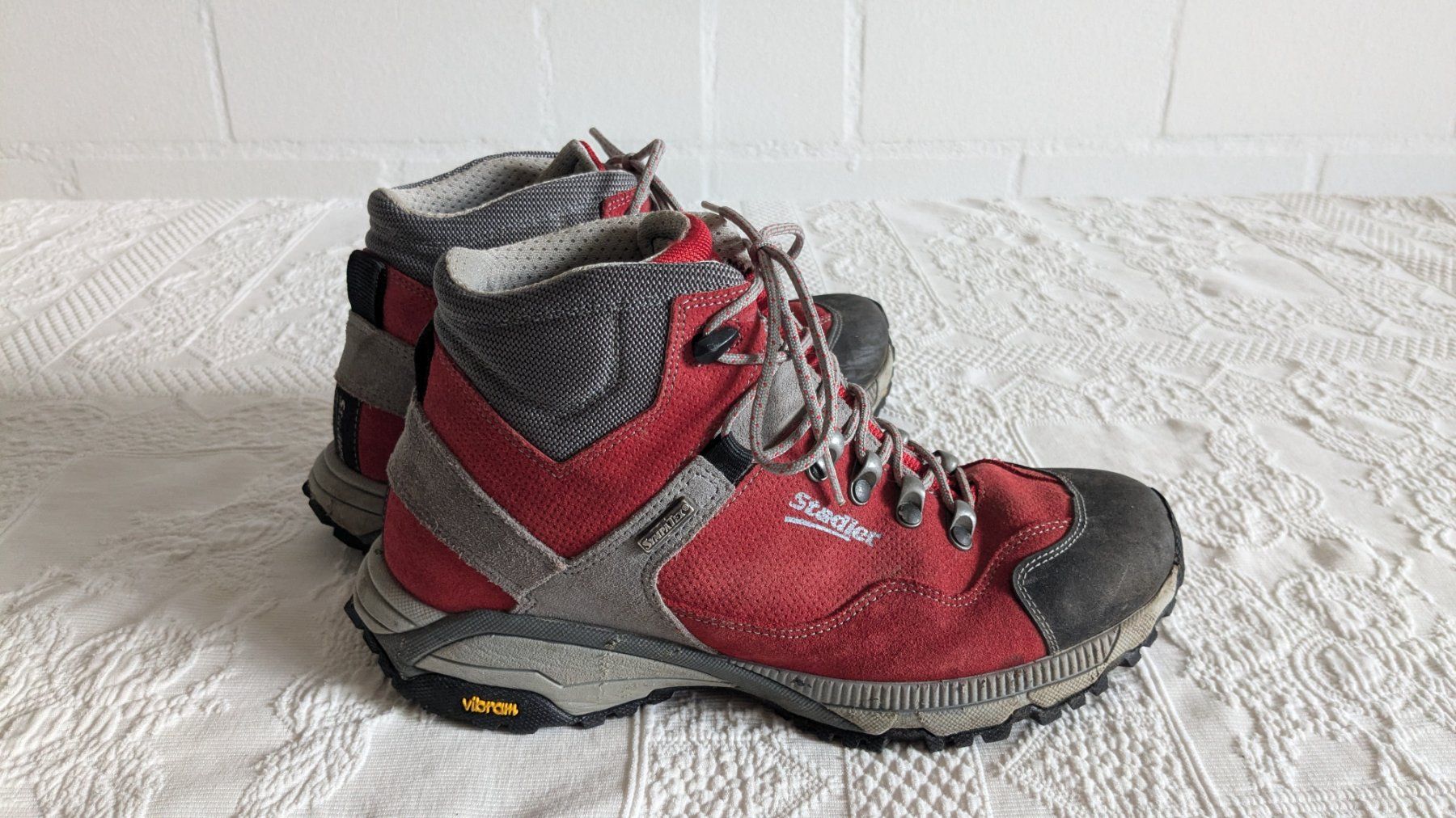 Scarpe da donna: Wanderschuhe von Stadler Gr. 38.5 – Usato da Adliswil venduto da bibuubib 2