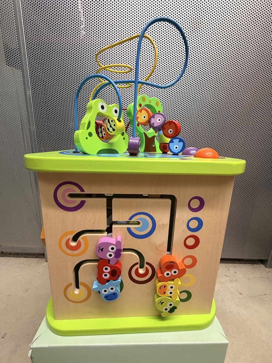 Hape Giochi: Hape Activity Cube - worden – Usato da Zürich venduto da fed_q2r9
