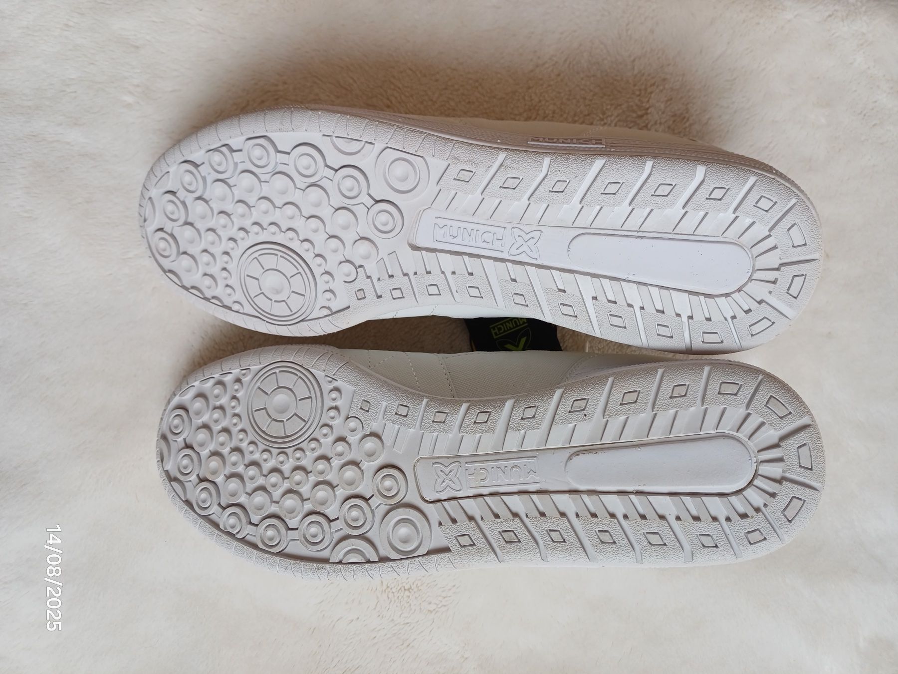 Scarpe da uomo: Sneackers - Marke: Munich - Grösse: 43 – Nuovo (secondo la descrizione) da Würenlos venduto da Abracadabra26 4