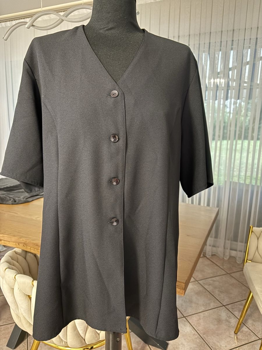 C&A Blusen: Camicia nera Canda, maniche corte, taglia 52, usata – Gebraucht aus S. Antonino von LIKA91 4