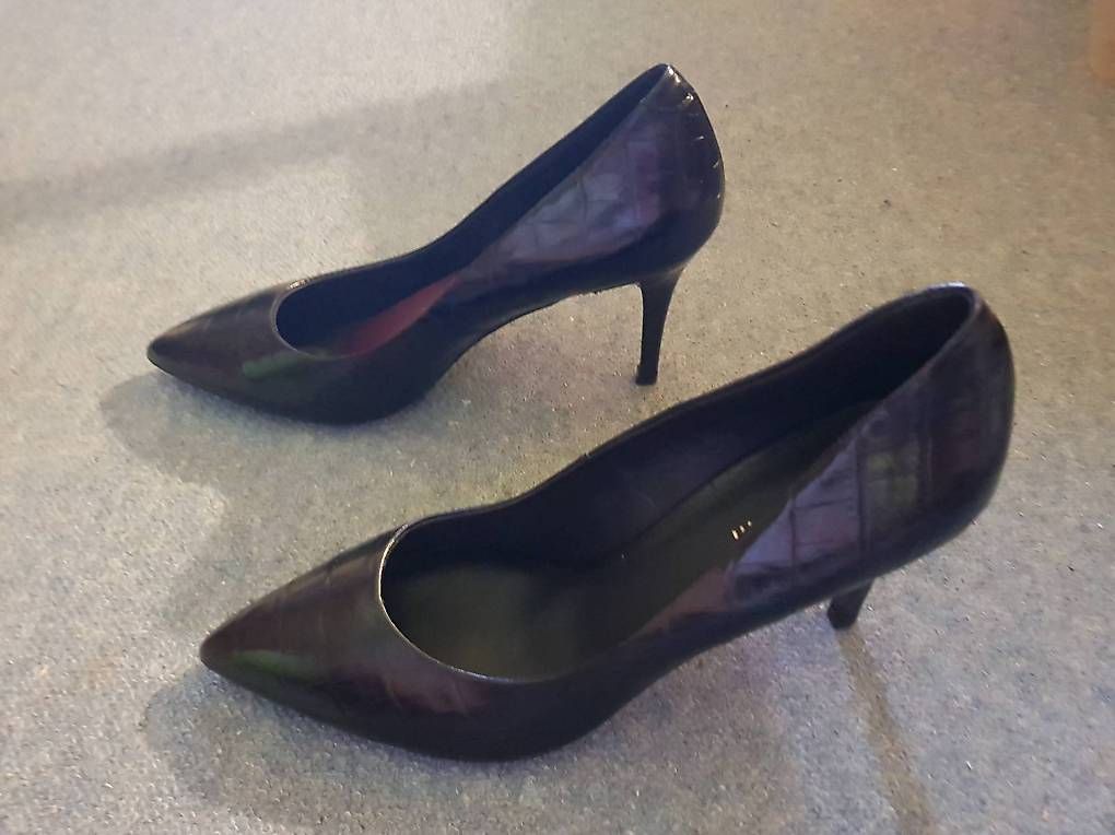 Scarpe da donna: NEUF Chaussures à talon noires, pointure 39 – Usato da Châtel-St-Denis venduto da max_fri 3