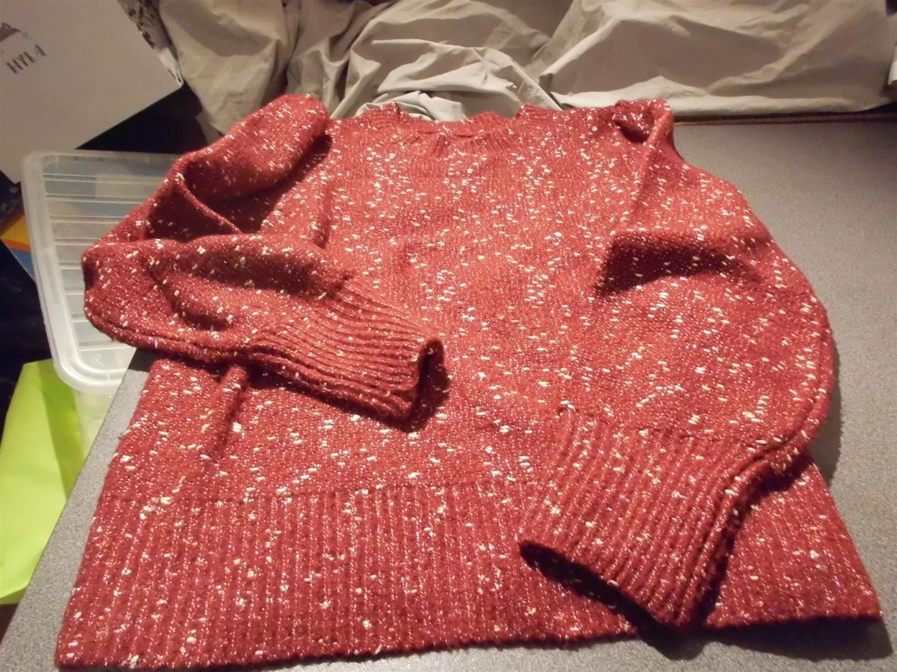 Pullover & Sweatshirts: Pullover ca. Grösse S, rostrot/goldige Sprenkel – Gebraucht aus Zürich von abraxas1291