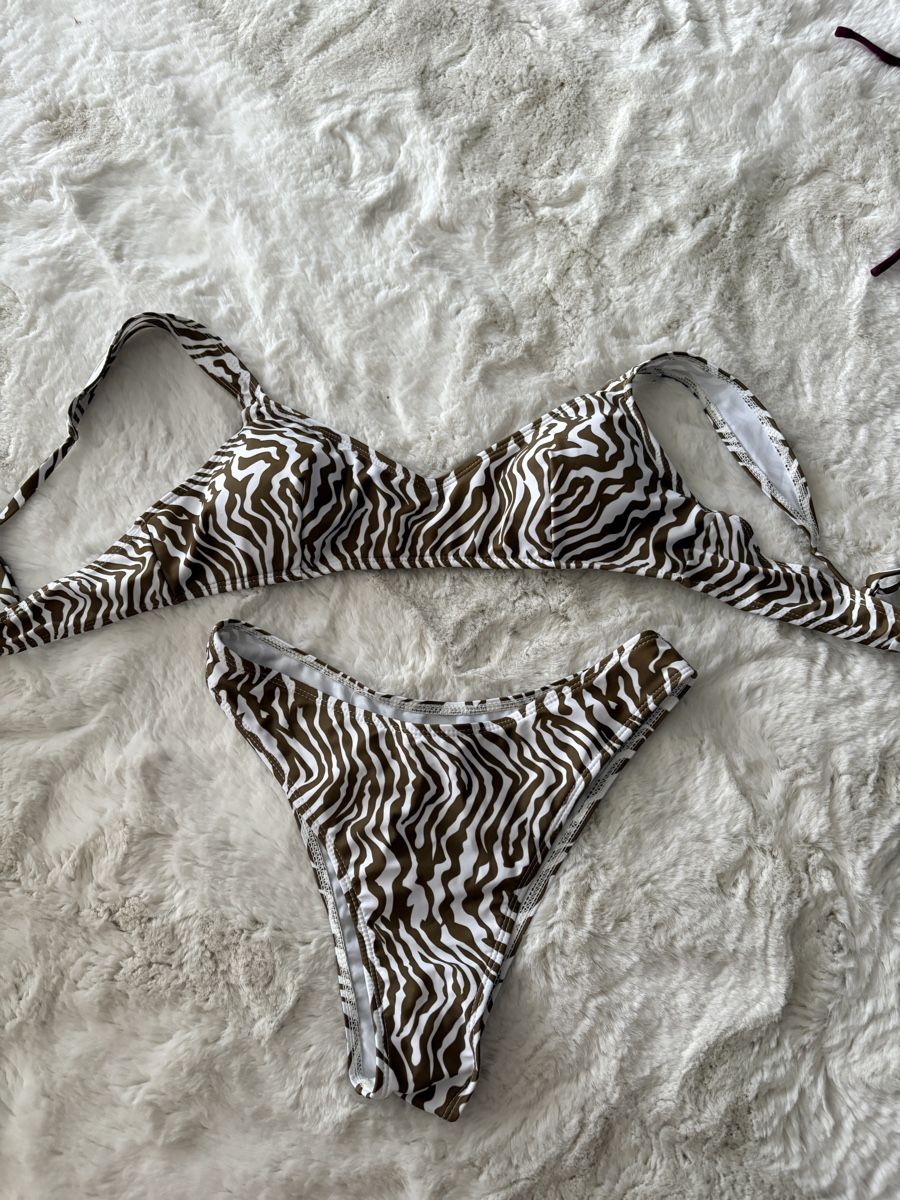 Shein Costumi da bagno & Bikini: Bikini Set – Nuovo (secondo la descrizione) da Rupperswil venduto da Marscu 1