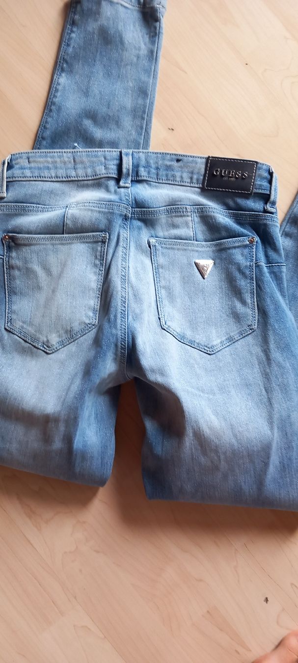 Guess Jeans: Guess Jeans mit Glitzeranteil Gr.27 – Nuovo (secondo la descrizione) da Rebstein venduto da bestforyou 2