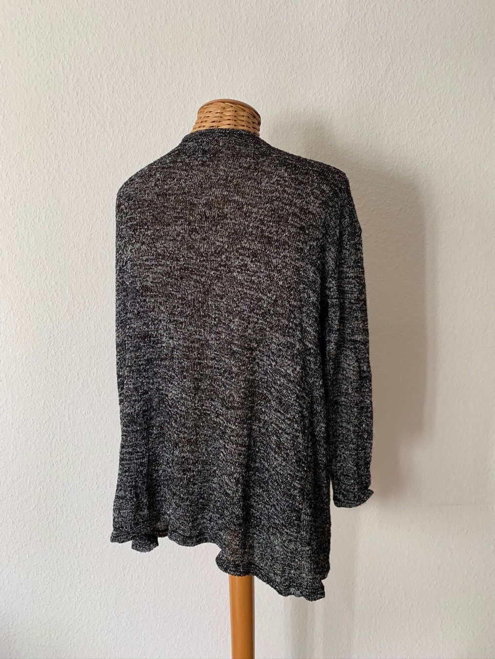 H&M Jacken: Strickjacke schwarz-weiss - XS – Gebraucht aus Zürich von Diazaio 2
