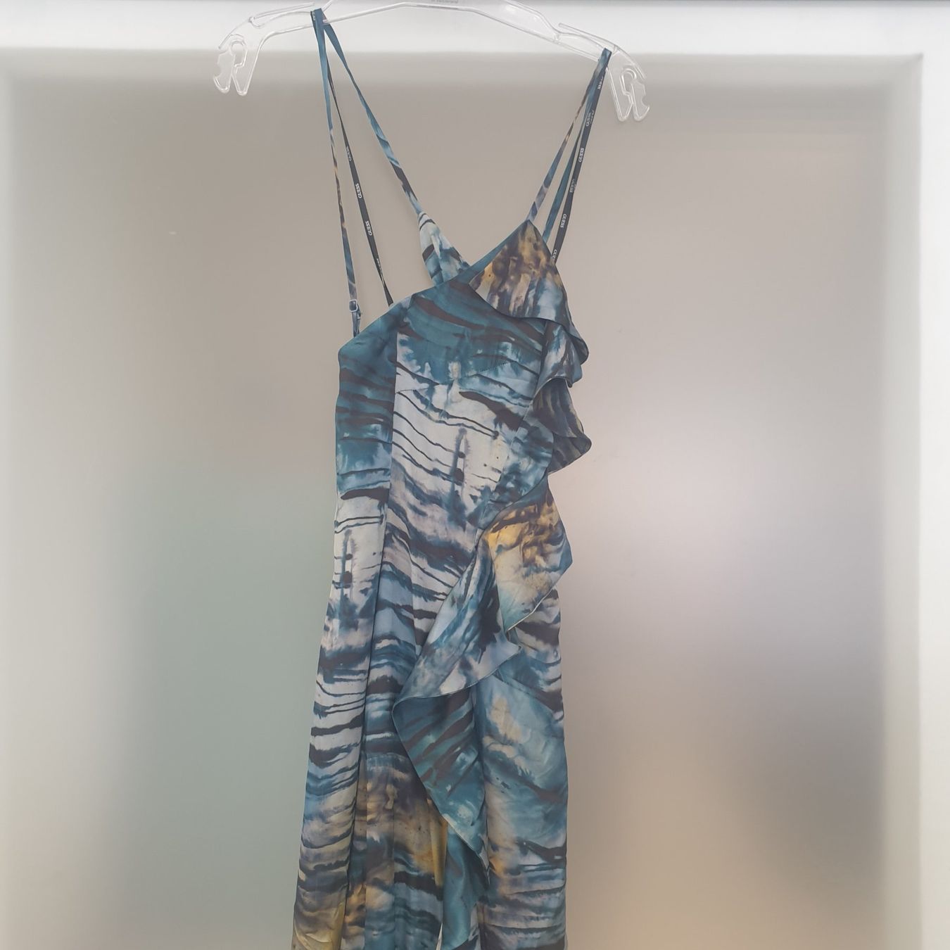 Guess Robes: Sommerkleid Guess – Neuf (Voir description) à Zofingen par siana.m 2