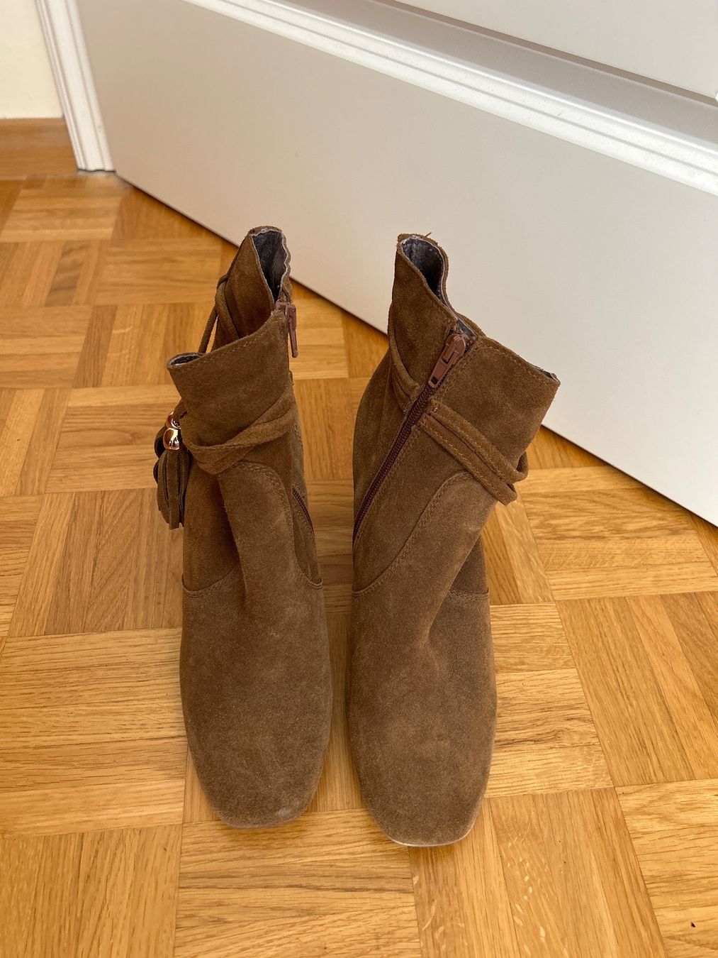 Scarpe da donna: Wildleder Stiefeletten – Nuovo e nell'imballaggio originale da Zürich venduto da 11Orchidee30