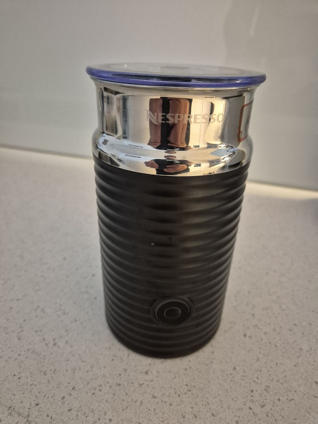 Appareils de cuisine: Nespresso Milchaufschäumer OHNE LADESTATION – D'occasion à Zug par TIVORI