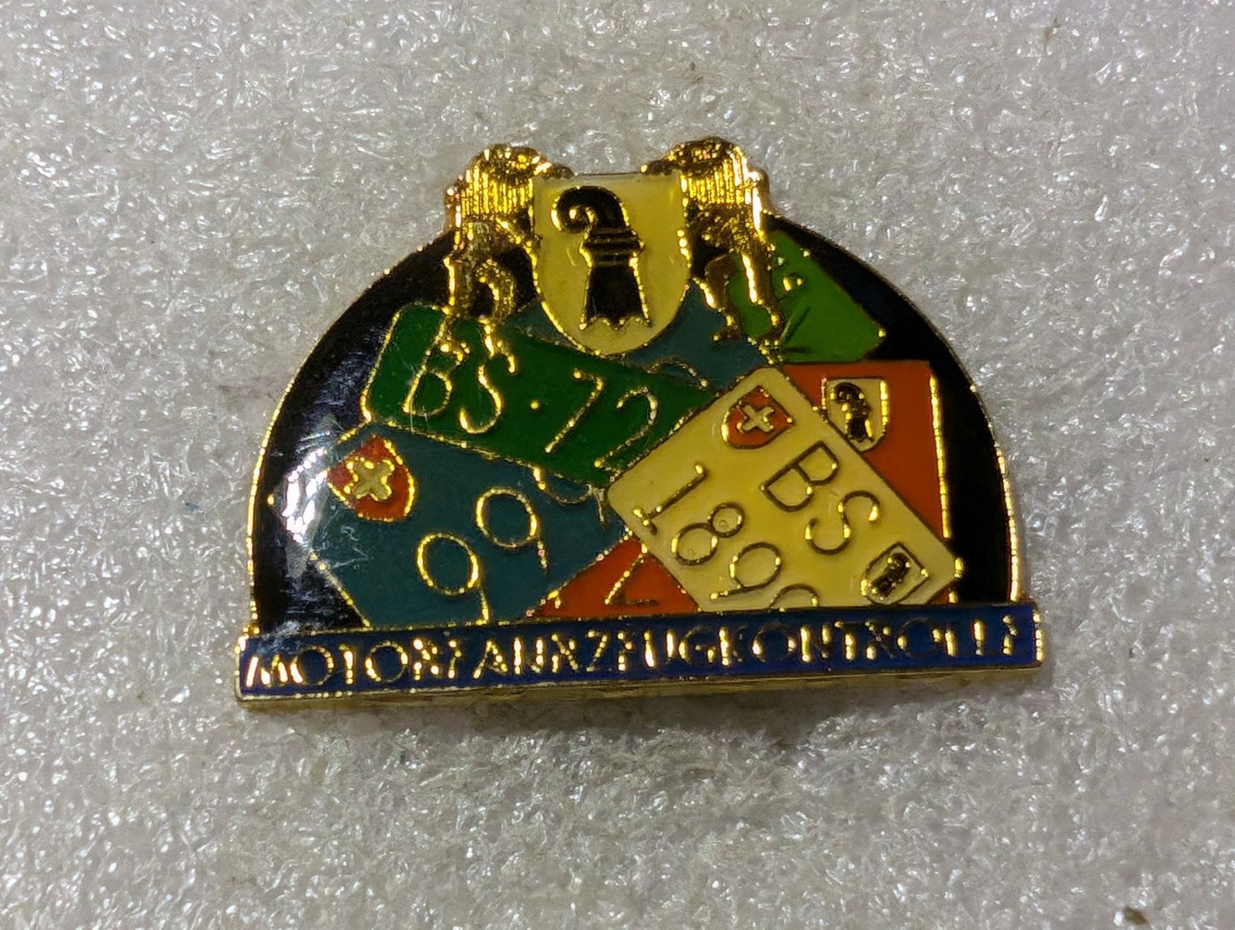 Plaketten & Abzeichen: Ansteckpin 164: – Gebraucht aus Oppligen von Pin-Fall-Shop