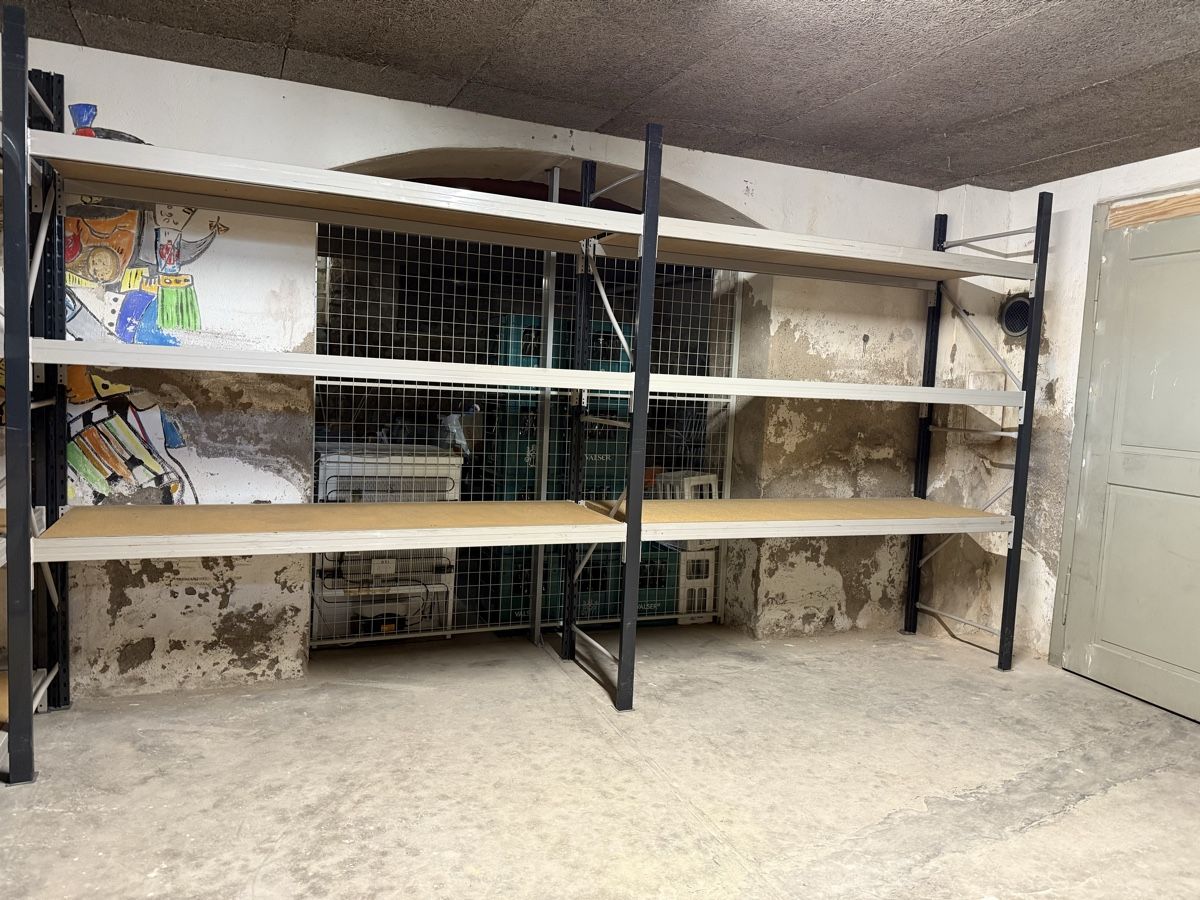 Scaffali: Schwerlastregal / Kellerregal – Usato da Basel venduto da -SEOSA-