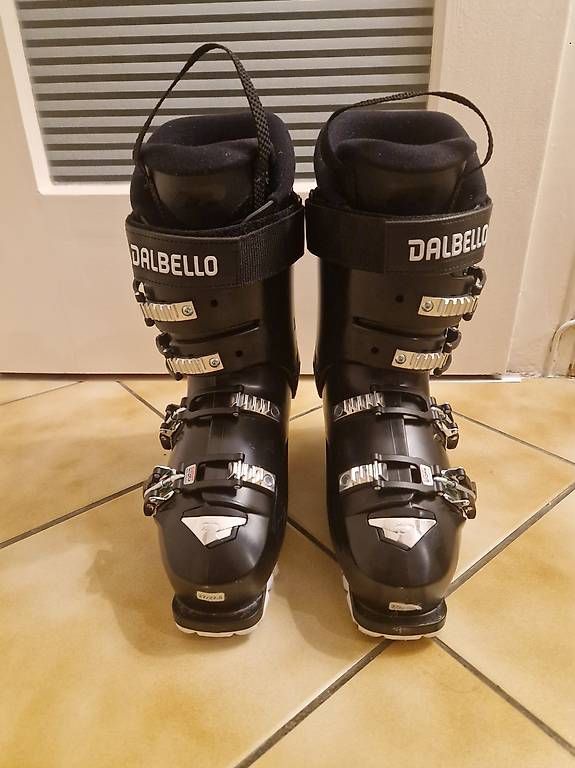 Scarpe da uomo: Chaussures de ski – Usato da Petit-Lancy venduto da Sejogurl