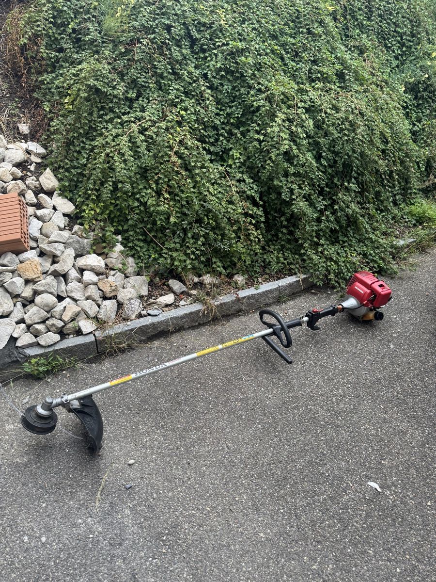 Honda Tagliaerba: Honda Rasentrimmer  – Usato da Aarwangen venduto da gona02