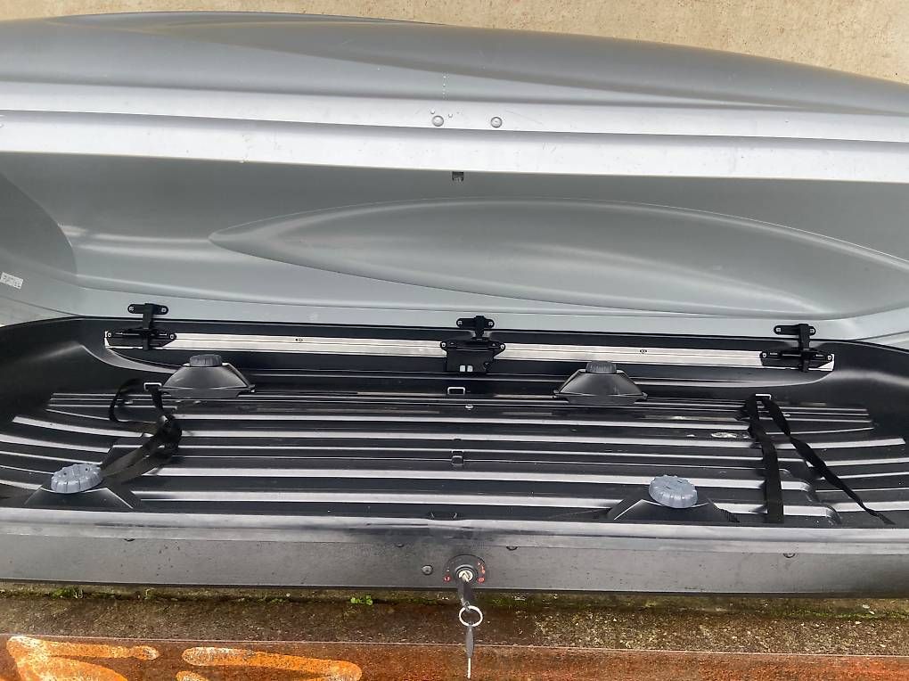 Box da tetto: XXL Dachbox Thule Atlantis 780 mit oder ohne Träger – Usato da Leuzigen venduto da Doppelrad 4