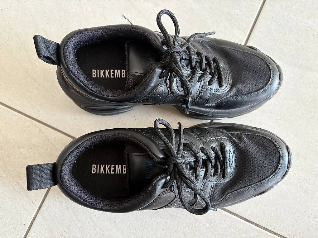 Bikkembergs Scarpe da uomo: Schwarze Sneaker von BIKKEMBERGS Gr. 37 – Nuovo (secondo la descrizione) da Willisau venduto da ani_gtk8 1