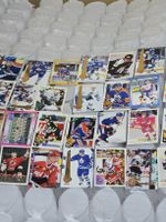 Collection de cartes de hockey sur glace, nombreuses pièces