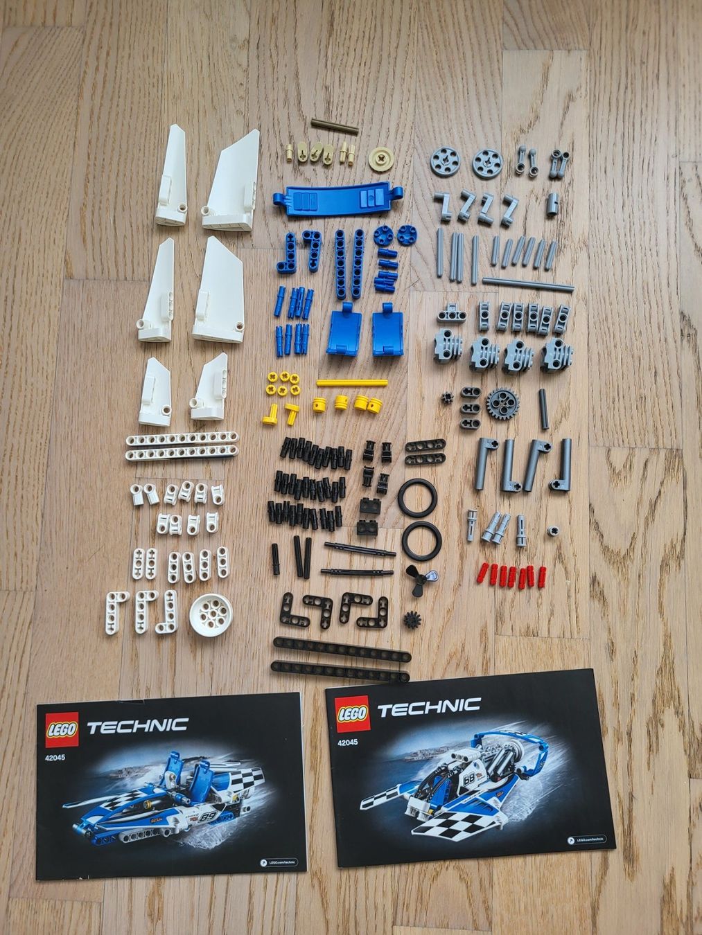Lego Kit di costruzioni: LEGO 42045 TECHNIC Renngleitboot 2-in-1 – Usato da Richterswil venduto da Rem2011 1