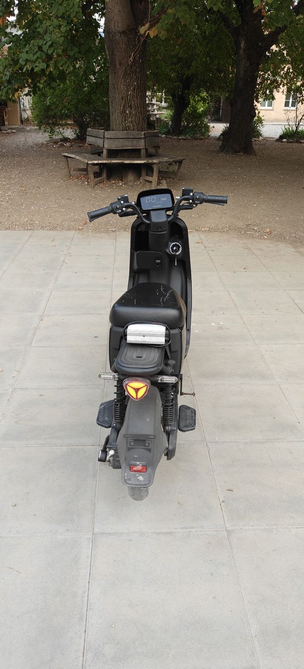 Yadea Scooters: Elektroroller Yadea de38 23kmh – Gebraucht aus Münchenstein von s3bas7ian 8