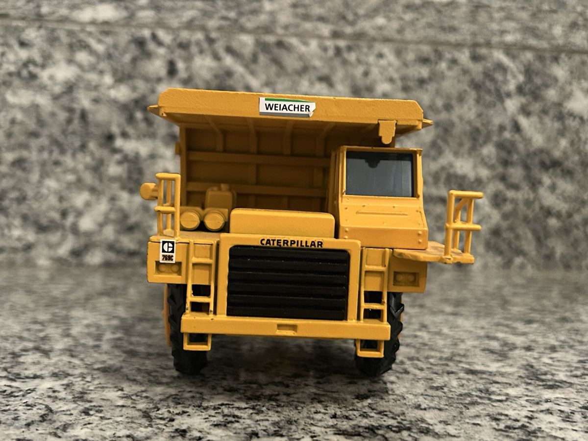 Caterpillar Kit di modellismo & Modellini statici: Cat 769 C , NZG, 1:50 – Usato da Horw venduto da Tigercat635 1
