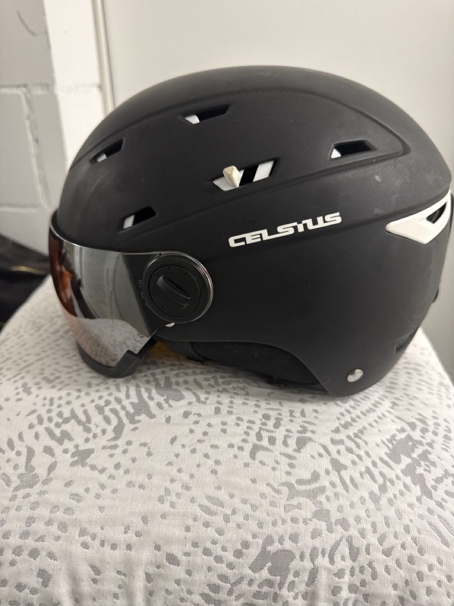 Helme: Celsius Skihelm T2X VISOR – Gebraucht aus Bad Ragaz von sim_k52b 1