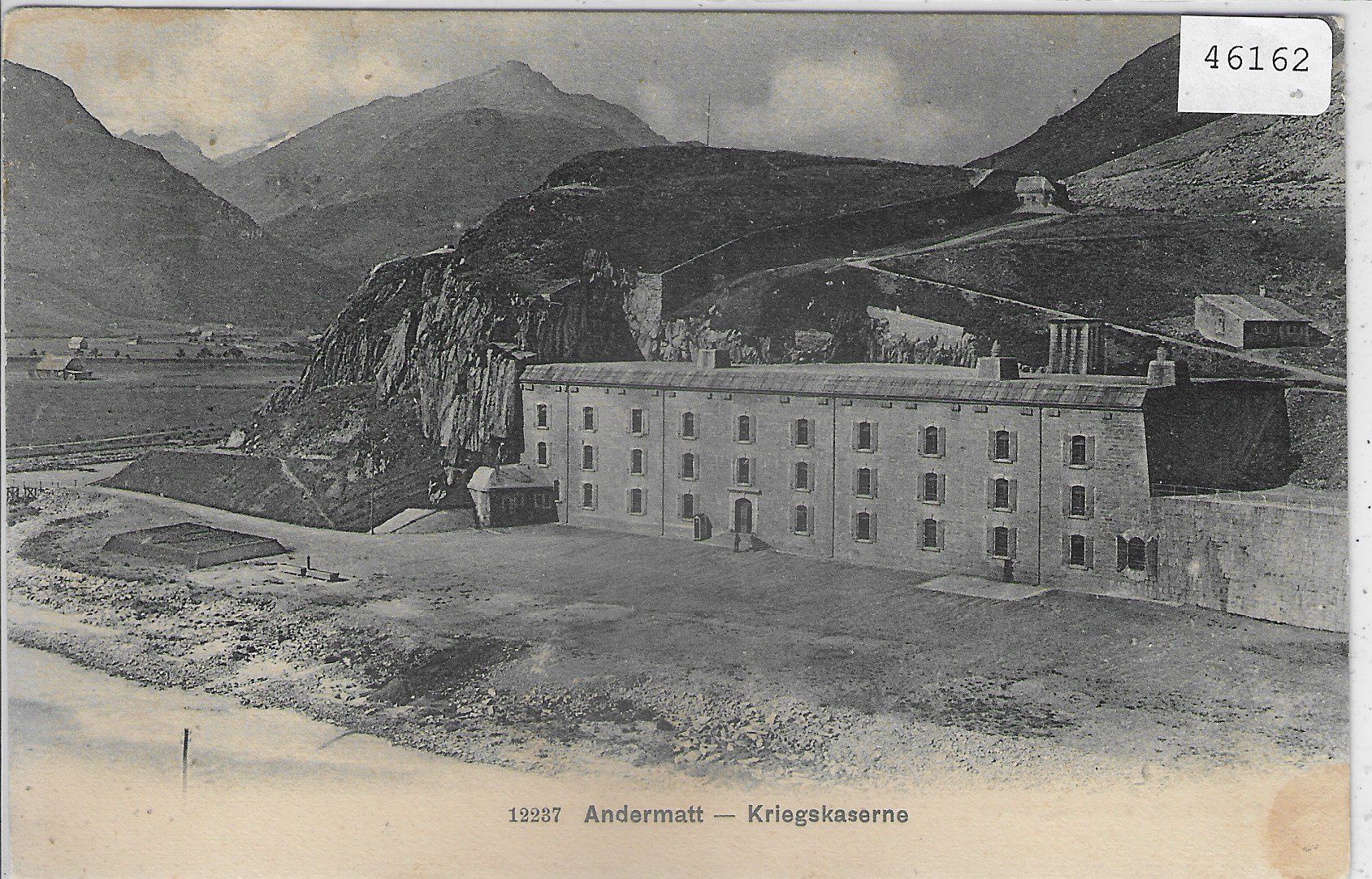 Cartoline postali: Andermatt - Kriegkaserne – Usato da Ettingen venduto da Kartenplanet