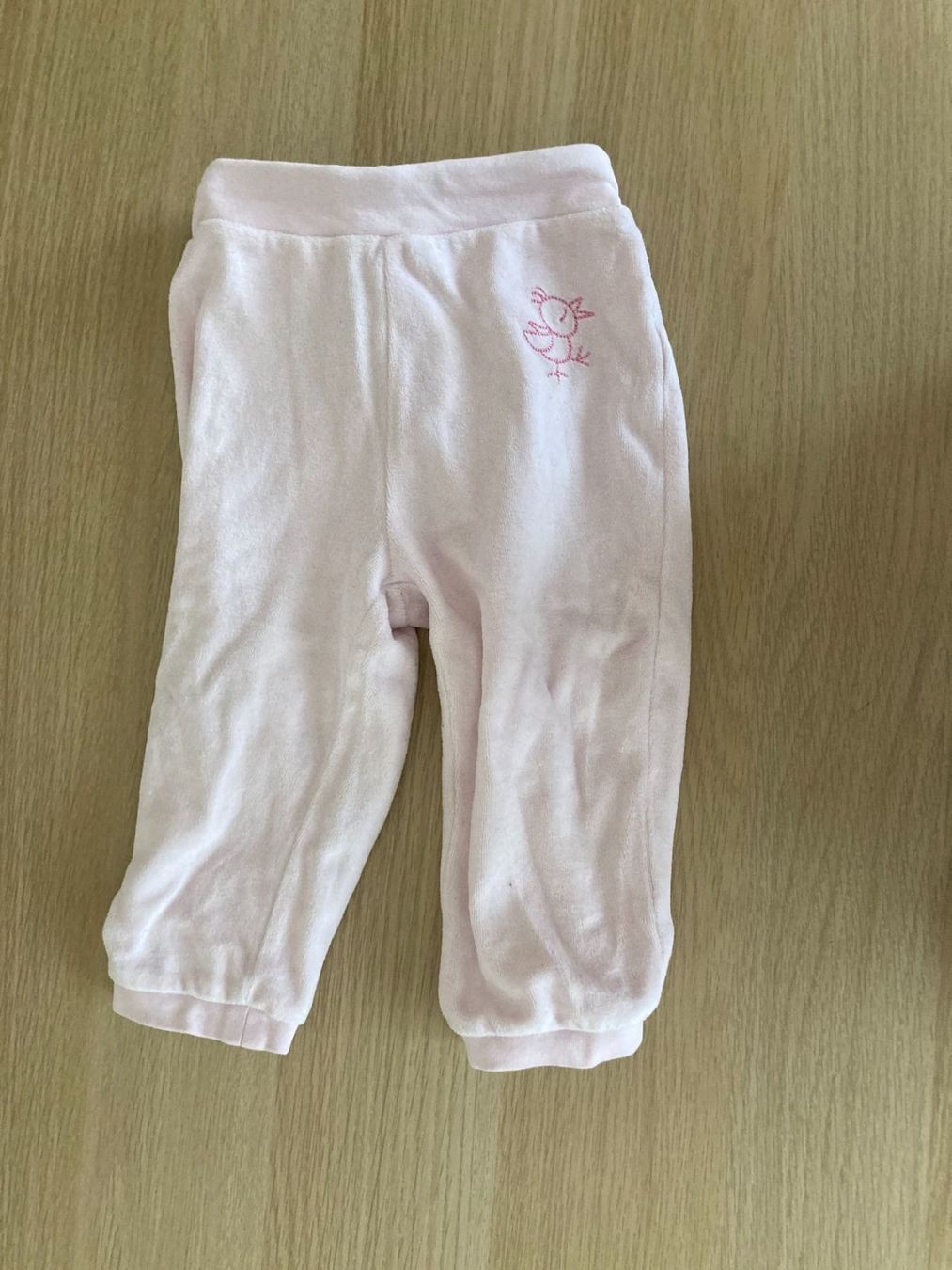 Pantaloni: Hose "Smile" flauschig – Usato da Muttenz venduto da Juvenile33