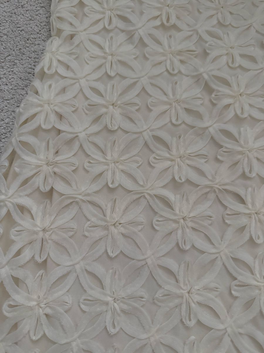 Kleider: Sommerkleid weiss mit Blumenmuster – Neu (gemäss Beschreibung) aus Alpnach Dorf von beauty87 1